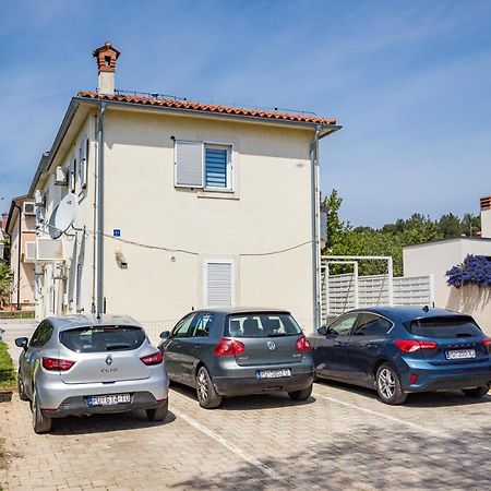 Apartamento Studio Apartman Marly Pula Exterior foto